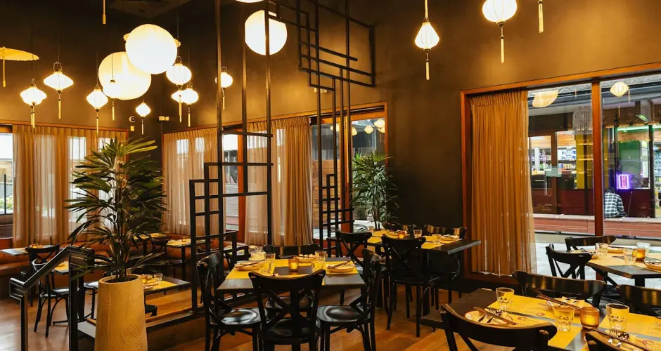 Hizola's Kitchen and Bar - 1