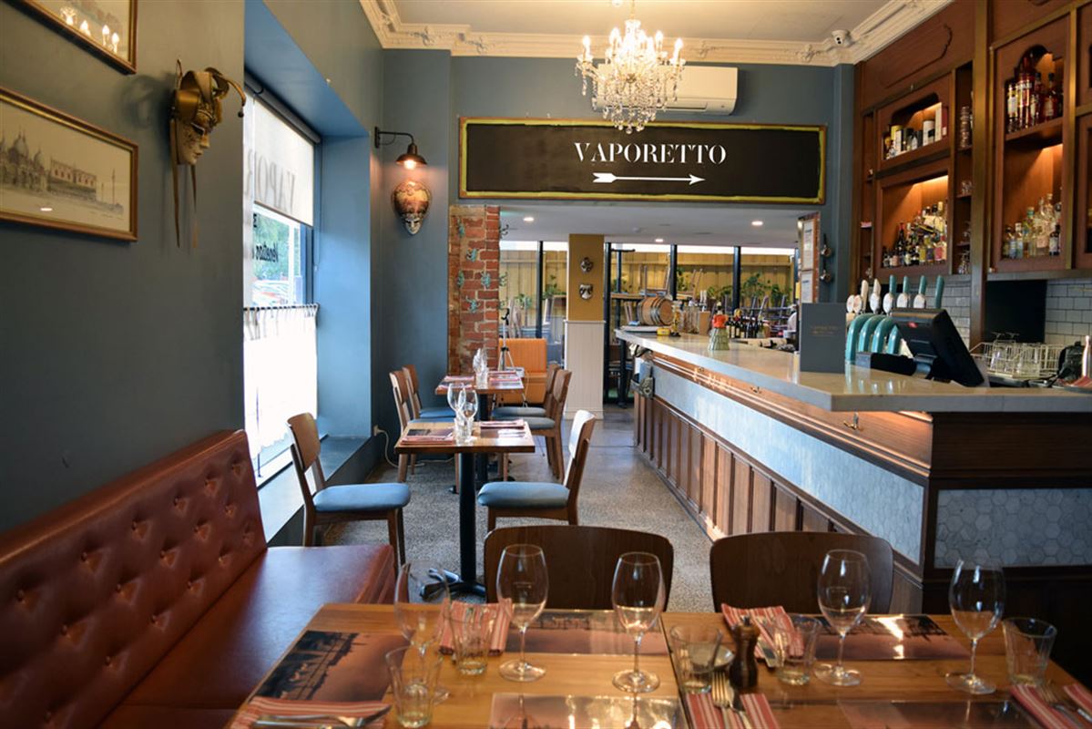 Vaporetto Bar and Eatery - 2