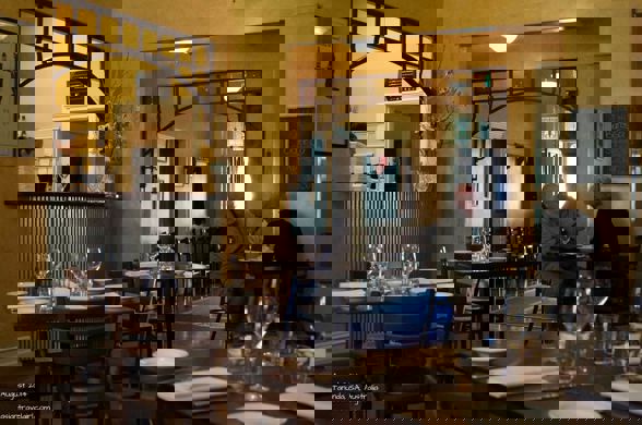 Inside Dining of 1918 Bistro and Grill Restaurant