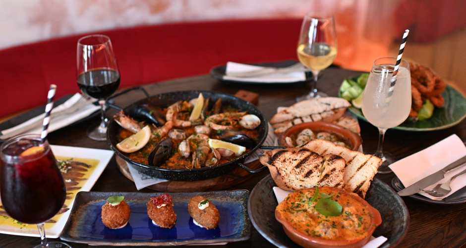 Manolo Bar & Restaurant - 2