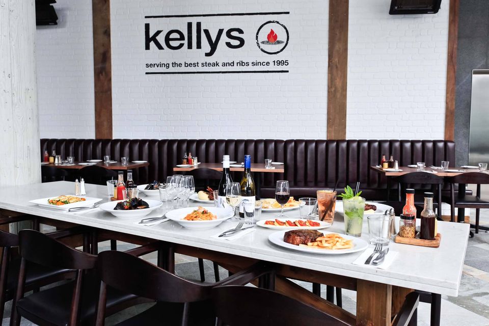Kellys Bar & Grill Miranda - 1