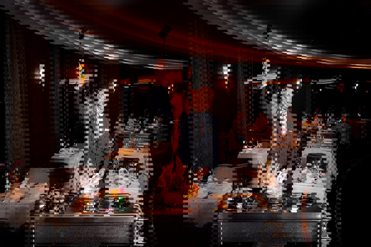 The Point Revolving Restaurant At Wrest Point Hobart Restaurants