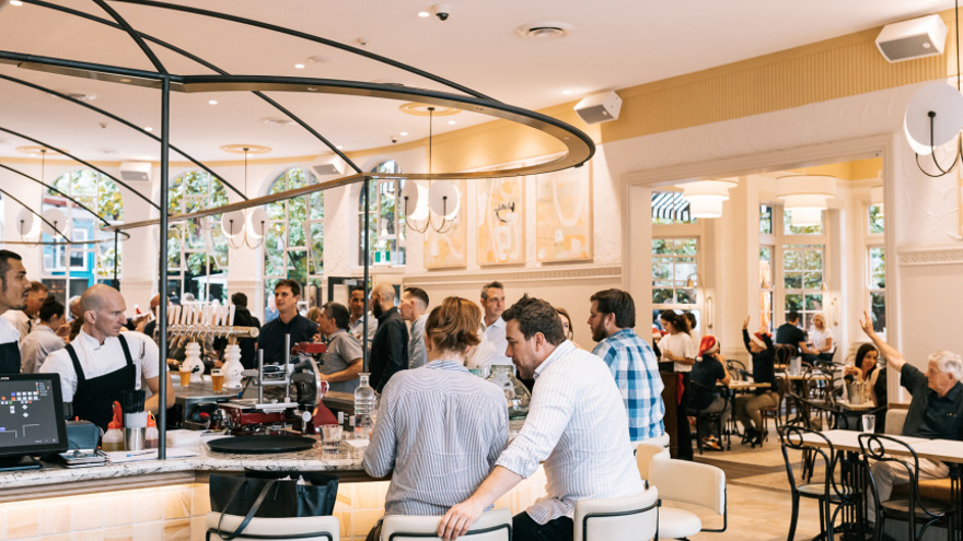 Dining inside Alalas At The Oaks