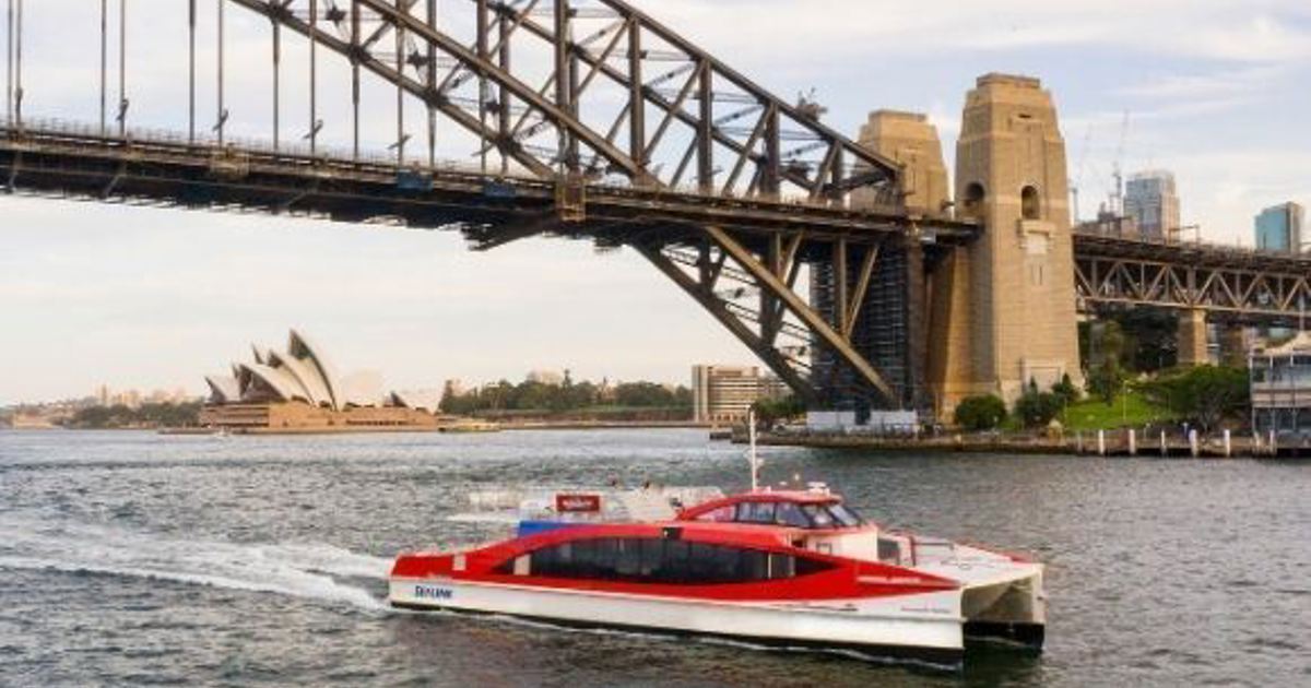 Hop On Hop Off Sydney Harbour Explorer for 2 Best Restaurants of