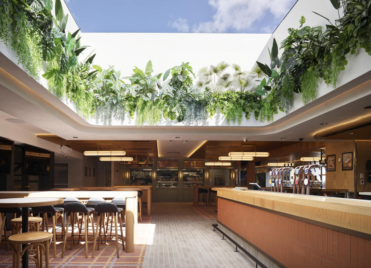 Mermaid Beach Tavern Best Restaurants of Australia