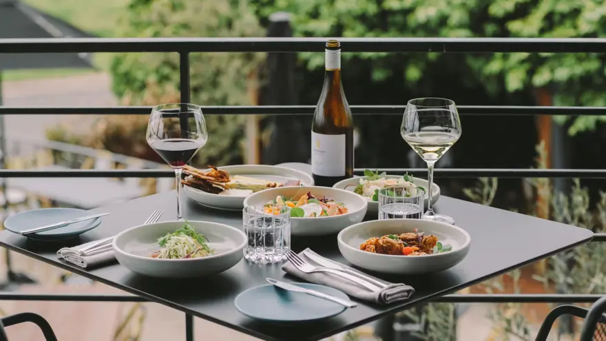 Esca Bimbadgen Restaurant Dining And Wine (2)