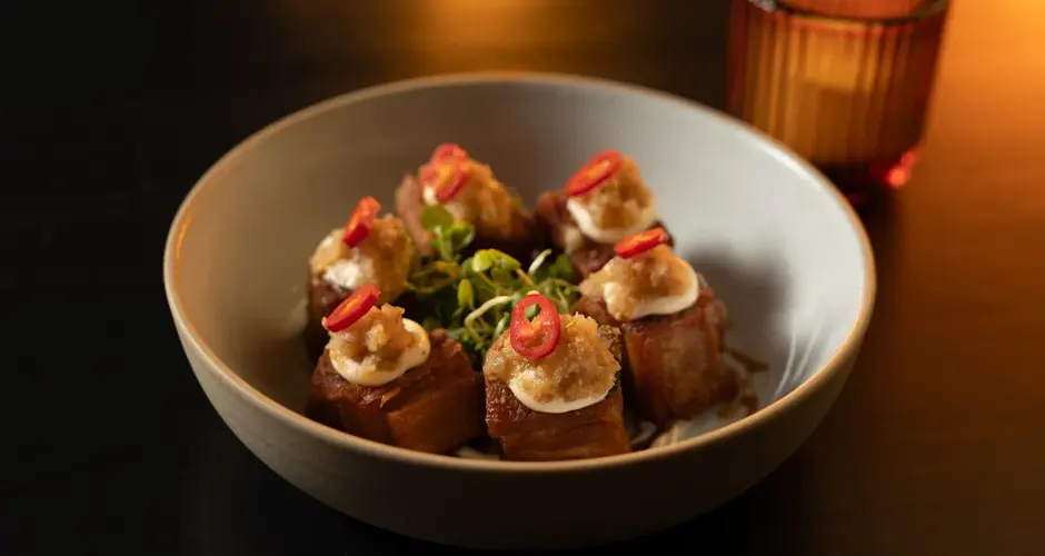 Hizola's Kitchen and Bar - 2