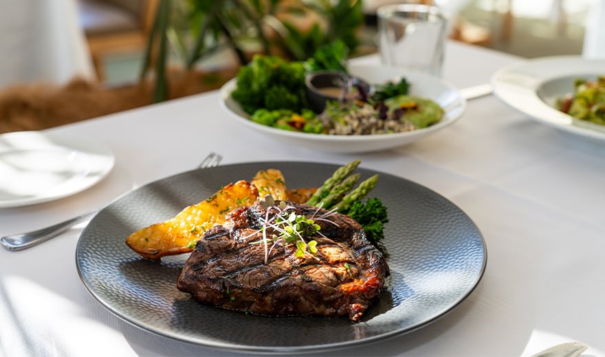Coco's Kitchen + Bar @ Pullman Cairns International - 3