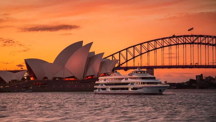 Starlight Dinner Cruise For 2 Sydney Harbour