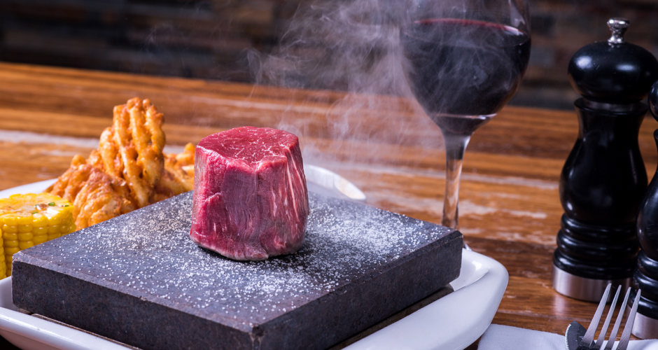 Verandah Bar & Dining at the Strathmore Hotel - 3