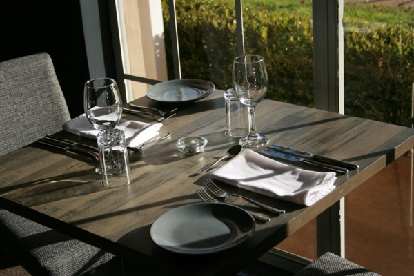 Tablesettingwindow.JPG 1024X683