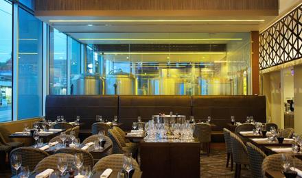 115 grill and brewhouse restaurant inside view