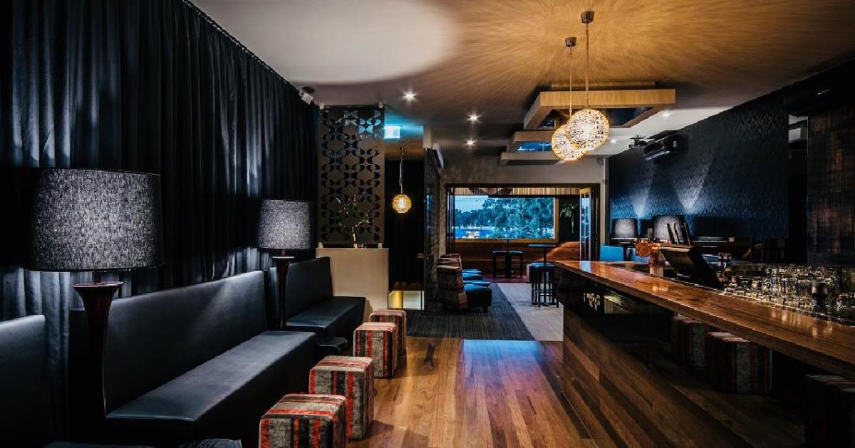 Montania Cafe-Bar-Restaurant - 1