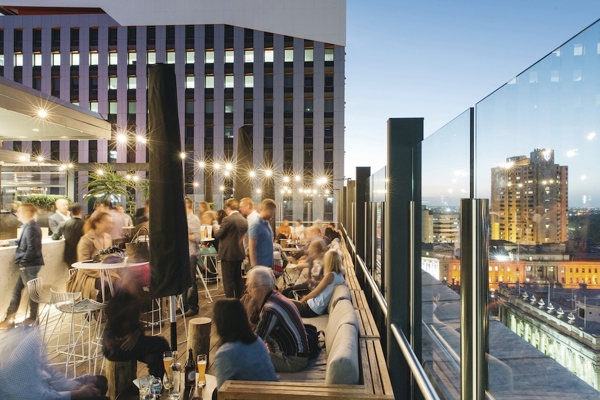 Outdoor Dining at 2kw Bar and Restaurant