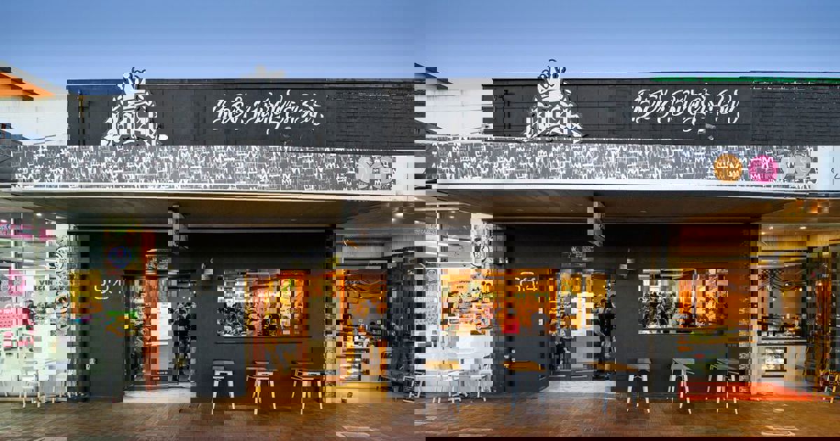 Royals Chicken and Burgers EVP Best Restaurants of Australia Royals Chicken and Burgers EVP Best Restaurants of Australia