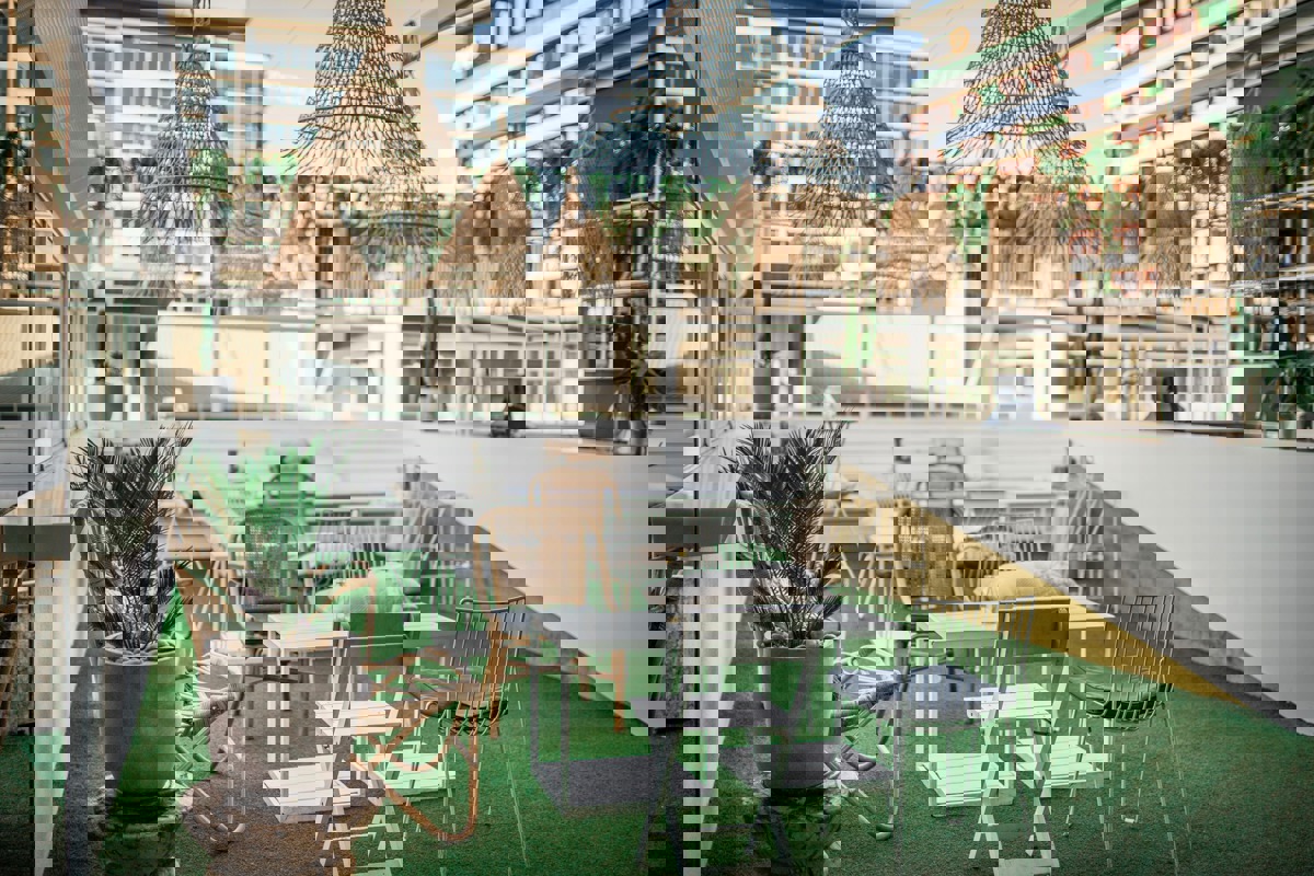 Limes Hotel Roof Top Bar & Restaurant Best Restaurants of Australia