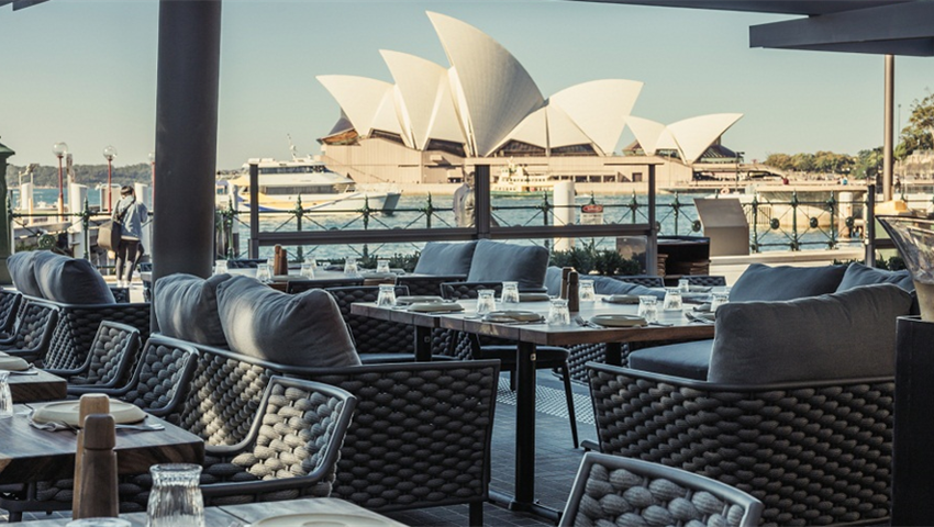 6Head Restaurant Inside Dining Space with a View to the Opera House