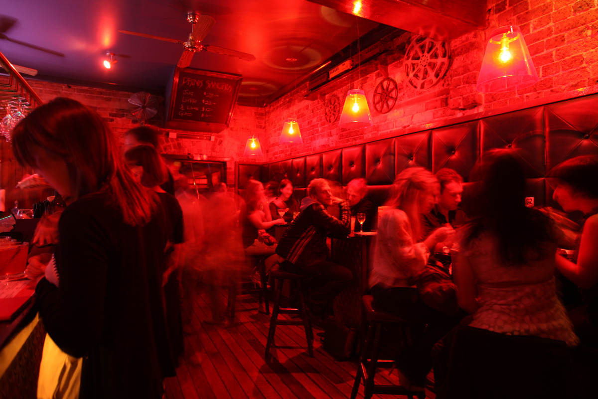 different-drummer-bars-in-sydney-best-restaurants-of-australia
