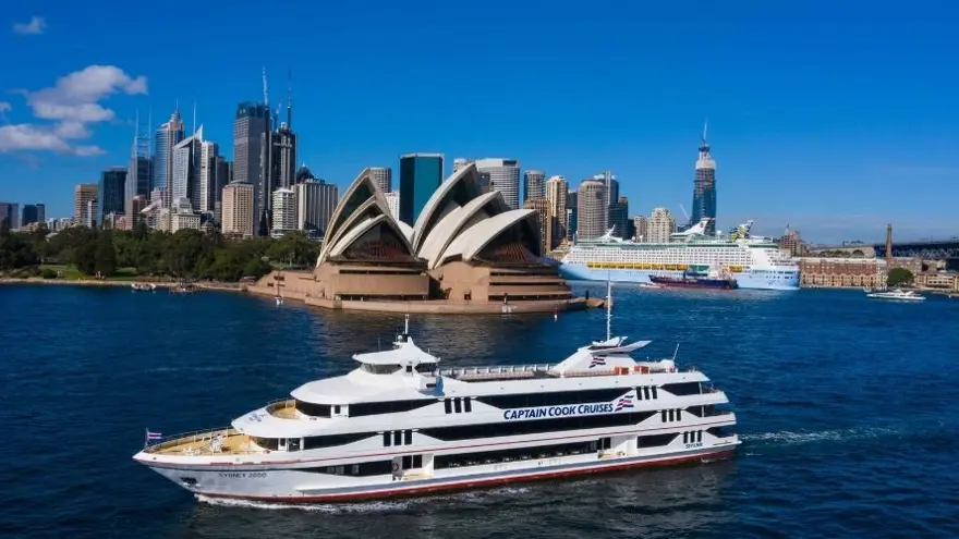 Best Restaurants Captain Cook Cruises 03 470X250