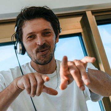 Friday Sounds Beverly1