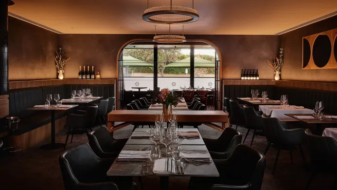 81Bay Baix 1749631159 3652493354438399961 71732377509.Jpg